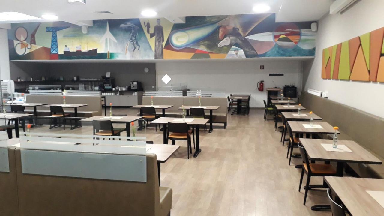 豪拉布瑞恩体育和会议酒店 霍拉布伦 外观 照片